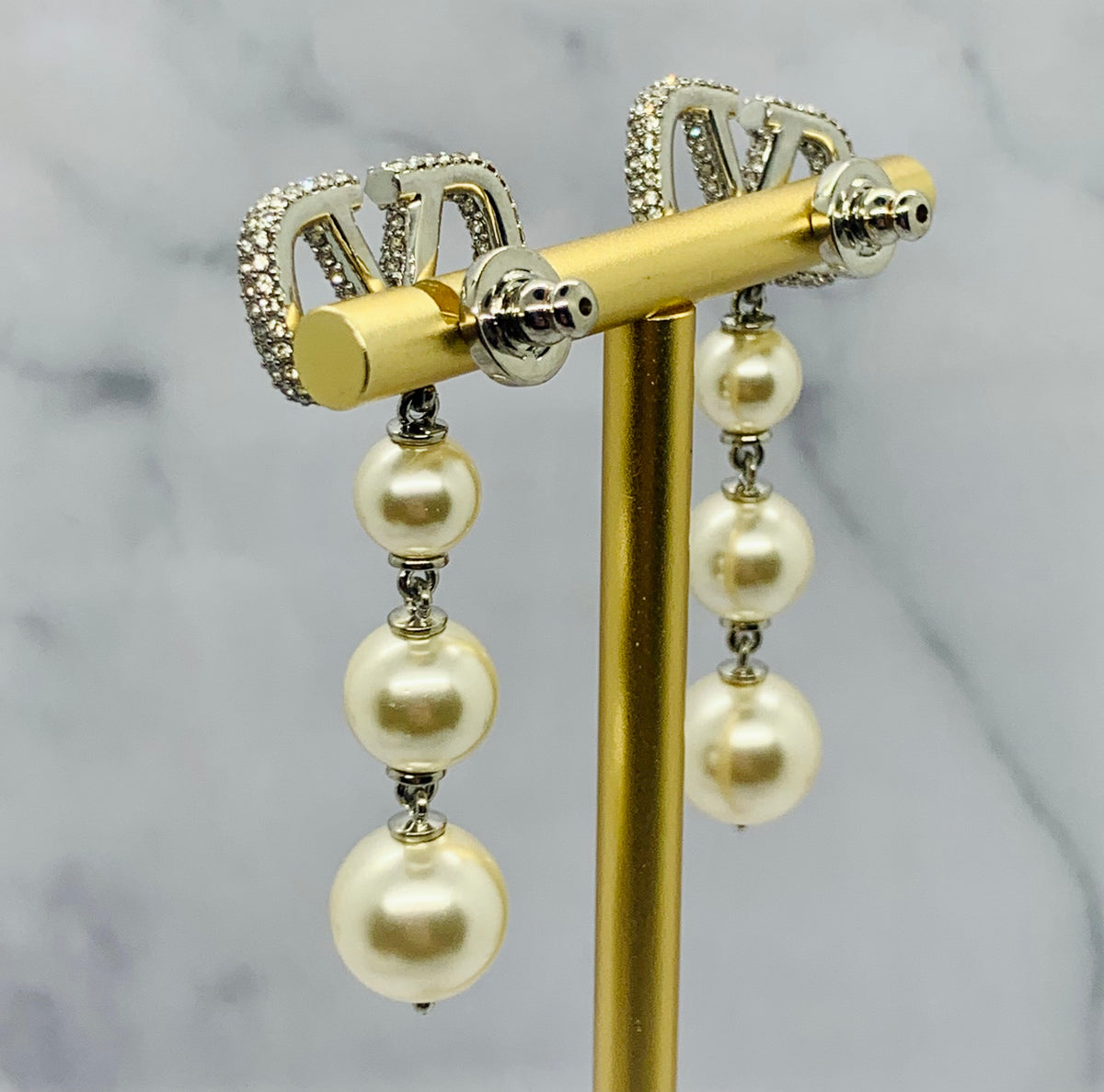 VALENTINO Pearl Pendant Earrings - Pre owned