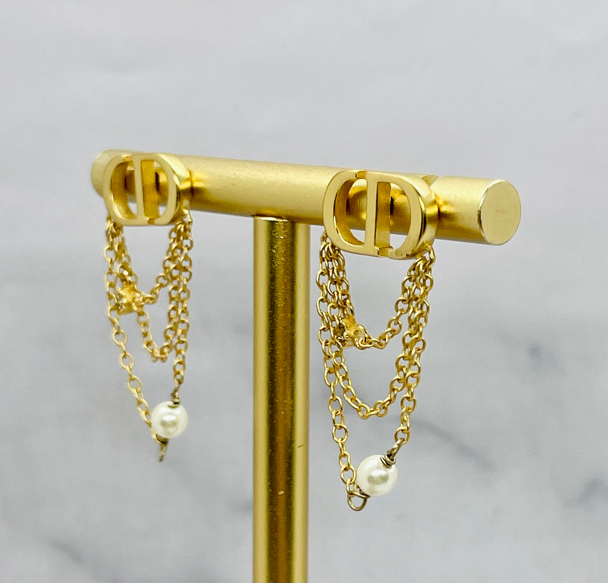 CHRISTIAN DIOR CD Chain Pearl Earrings - Pre owned