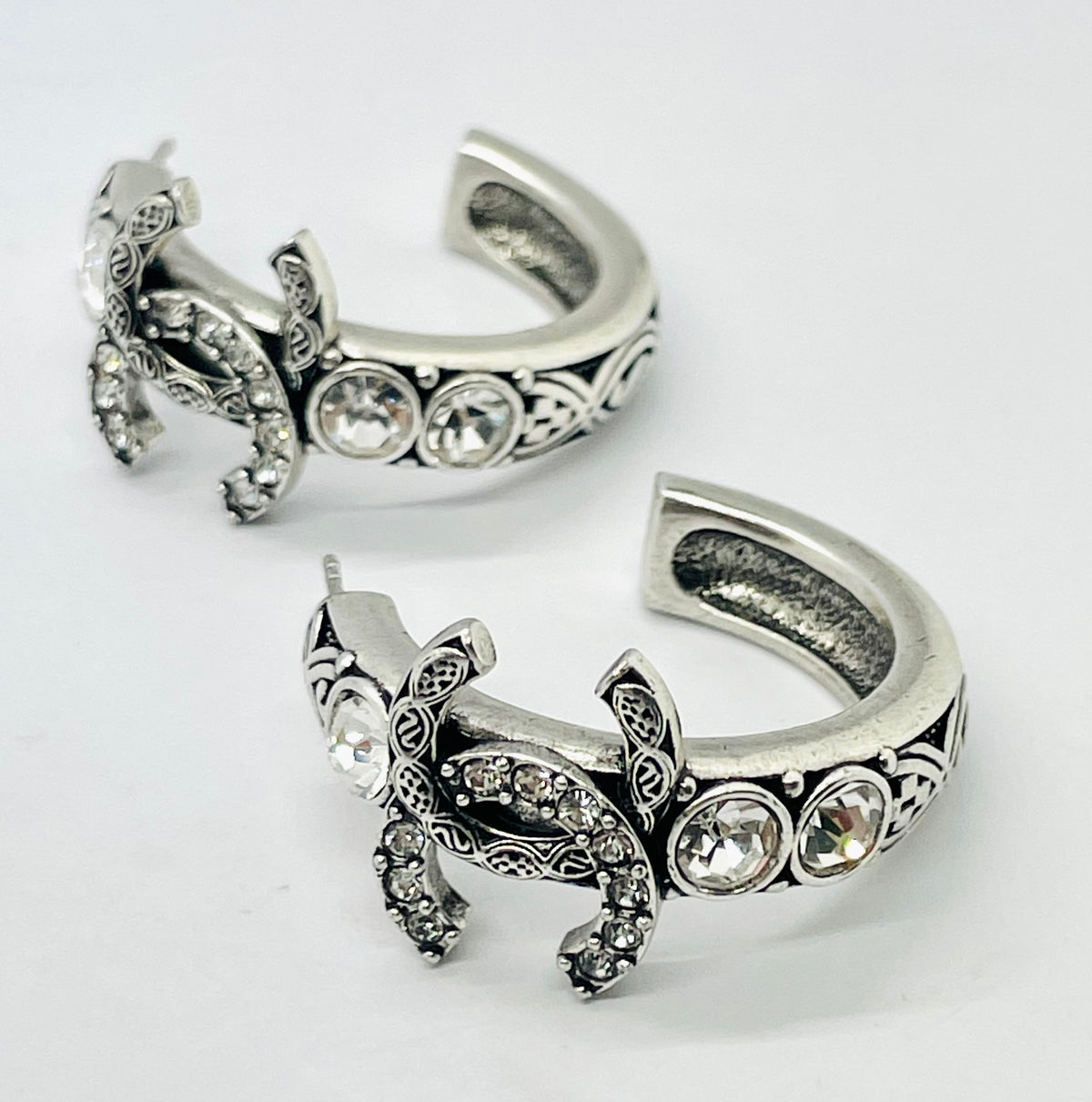 CHANEL CC Silver Rhinestone Hoop Earrings - Pre owned