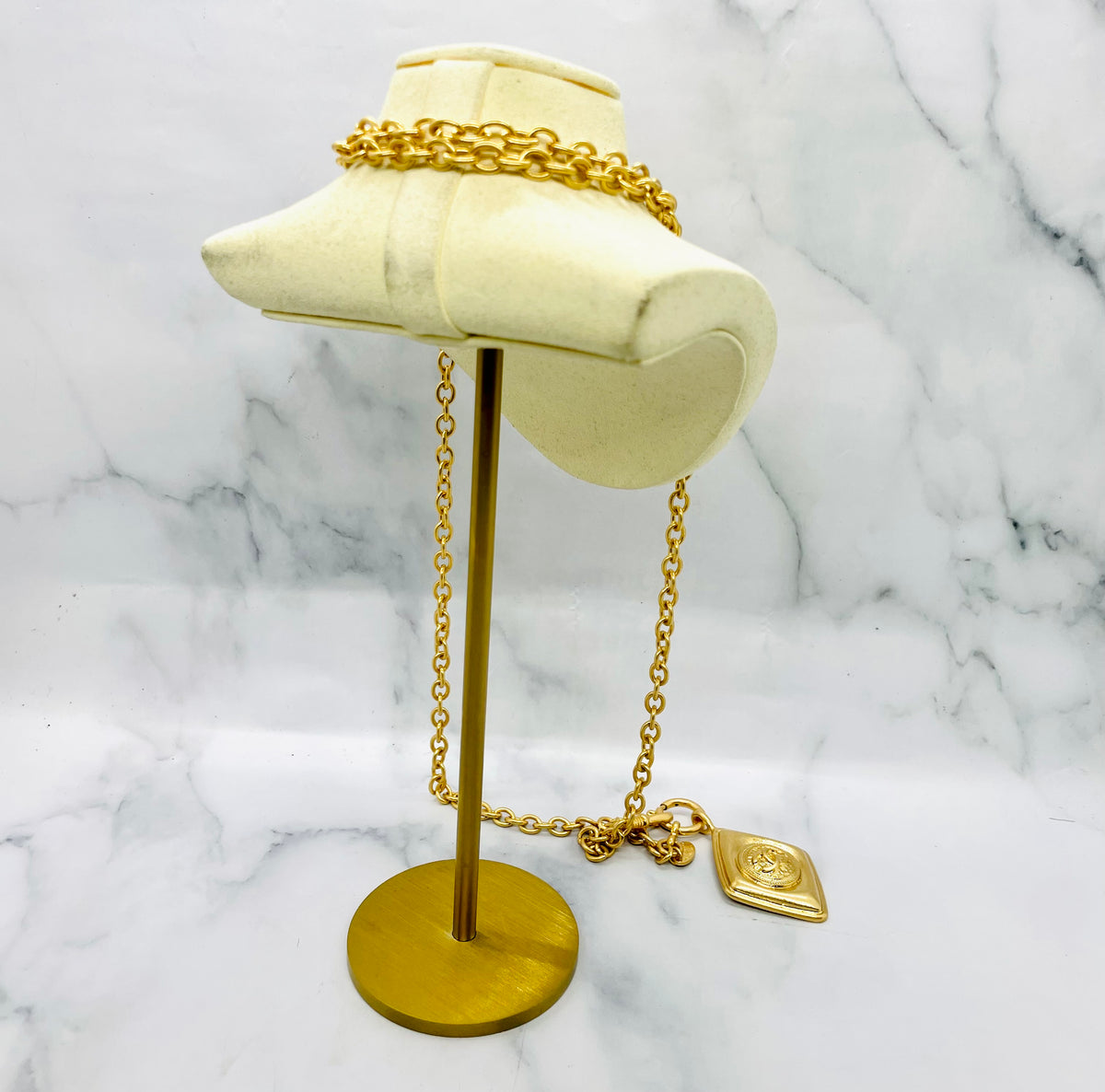 CHANEL CC Vintage 80s Pendant Necklace - Pre owned
