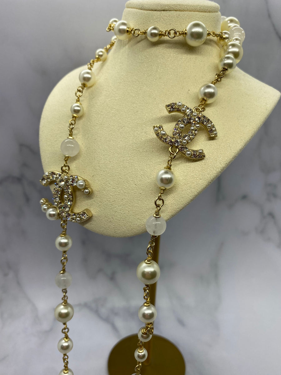 CHANEL CC Pearl Trim Layered Statement Necklace - Pre owned