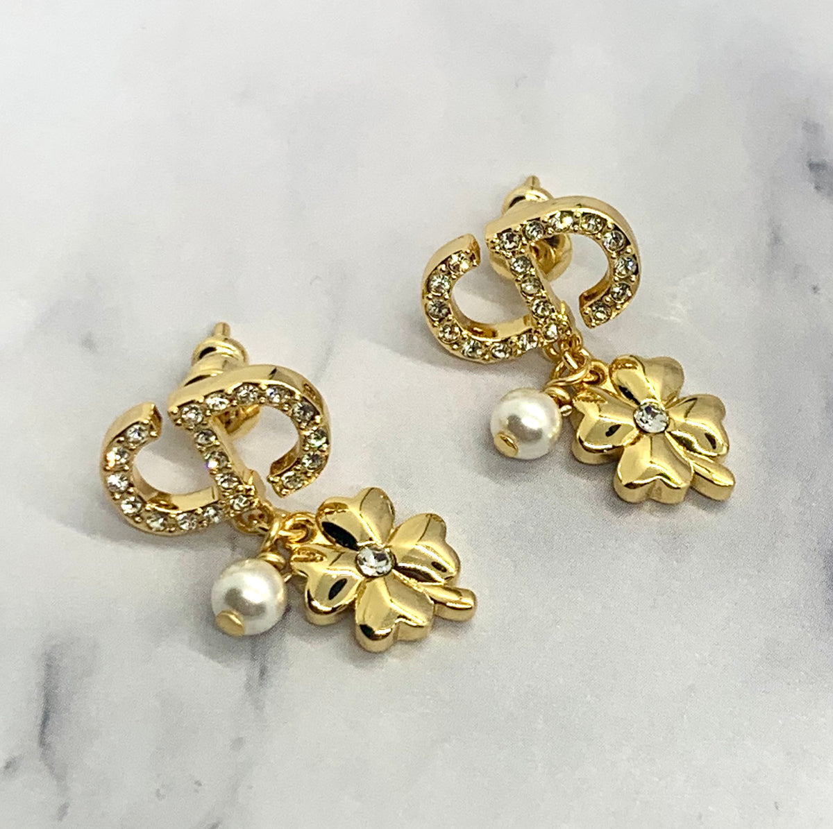 CHRISTIAN DIOR CD Pendant Clover Rhinestone Earrings - Pre owned