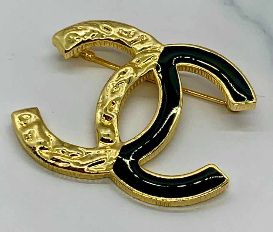 CHANEL CC Gold Tone Black Enamel Brooch Pin - Pre owned