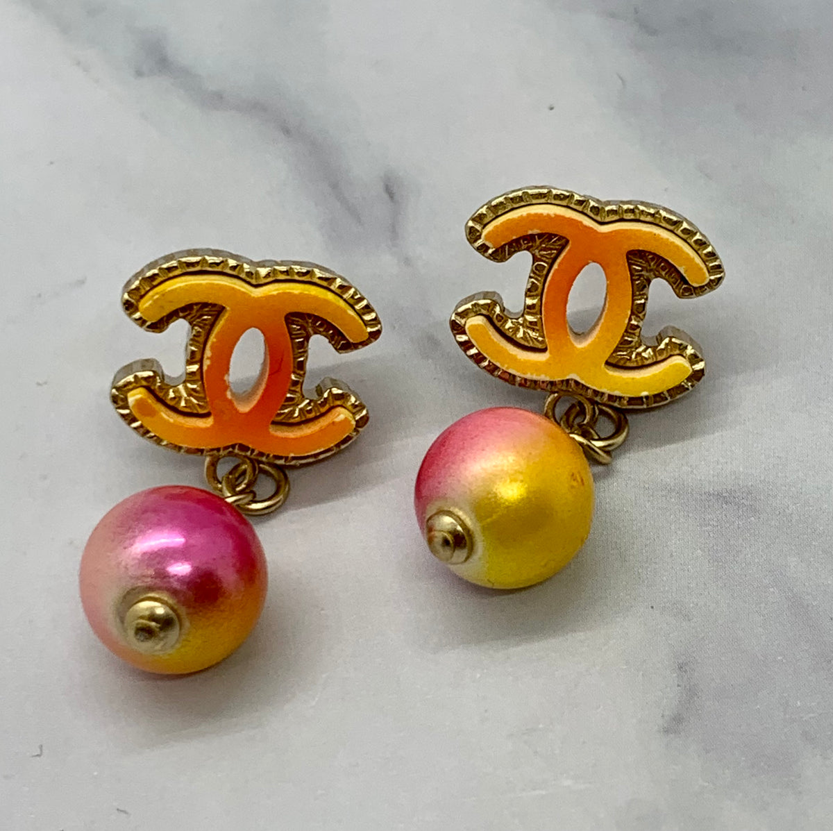 CHANEL CC Colorful Pendant Earrings - Pre owned
