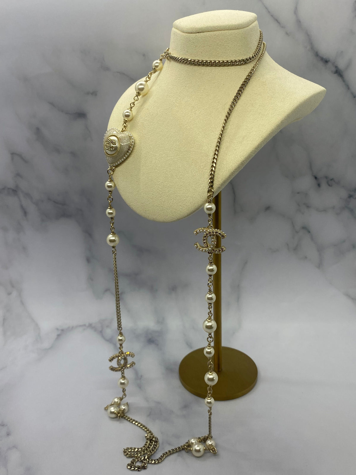 CHANEL CC Pearl Trim Heart Statement Necklace - Pre owned