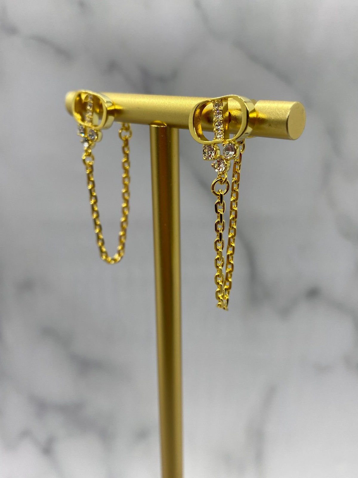 CHRISTIAN DIOR CD Gold Tone Chain Earrings - Pre owned