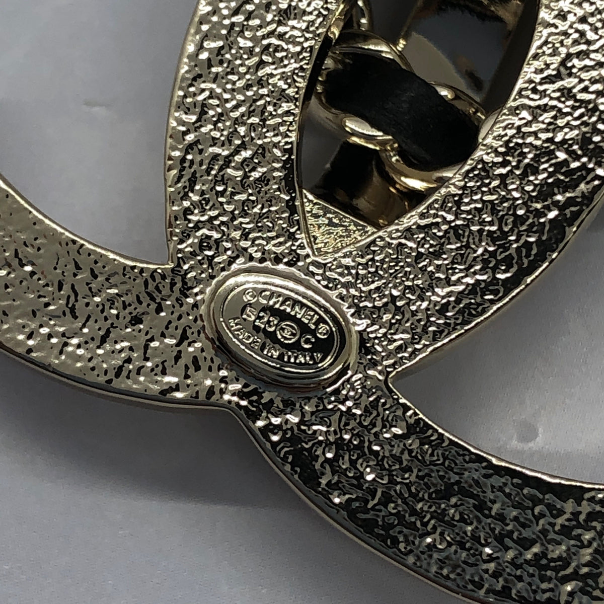 CHANEL CC Bag Rhinestone Brooch Pin - Pre owned