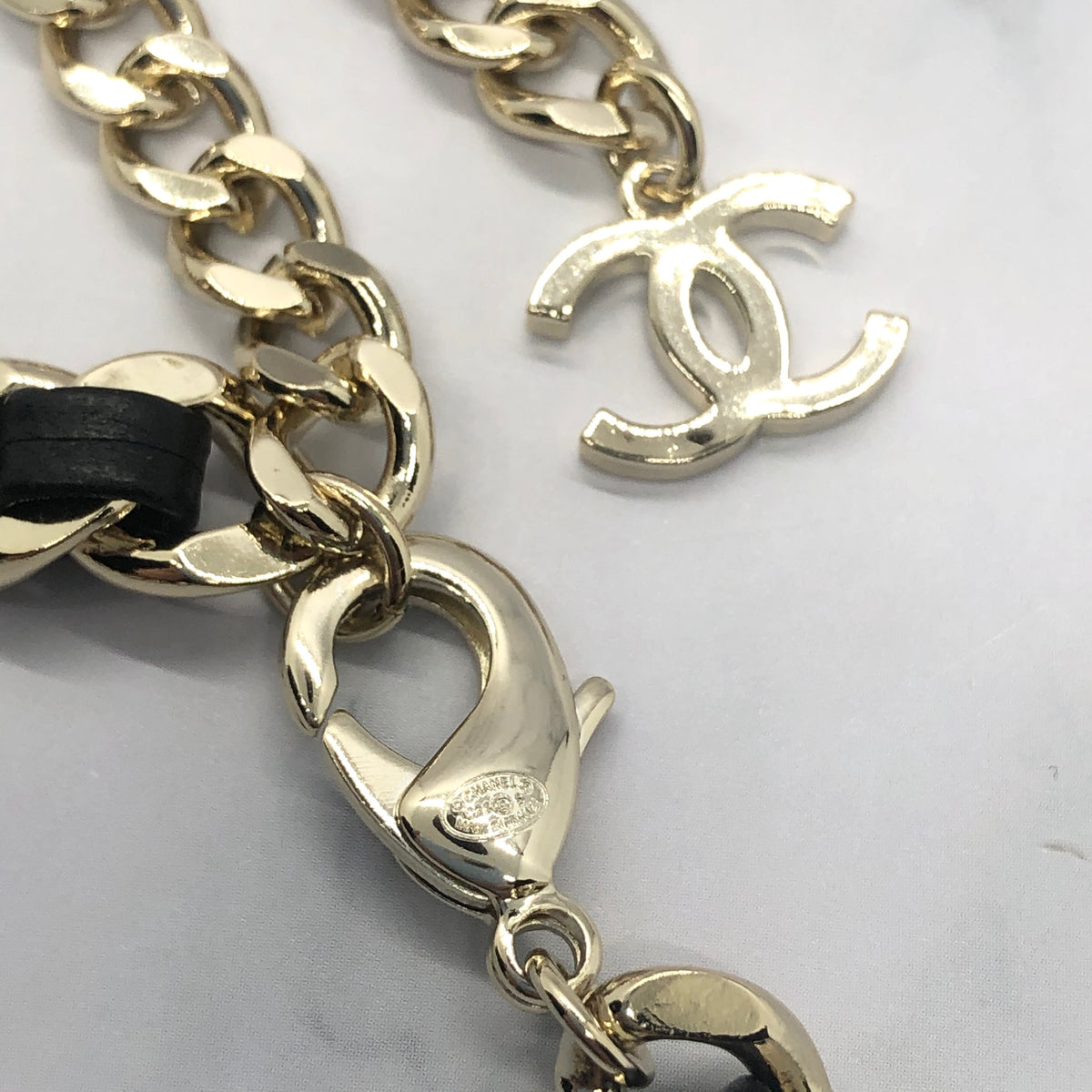 CHANEL CC Lips Chain Necklace - Pre owned