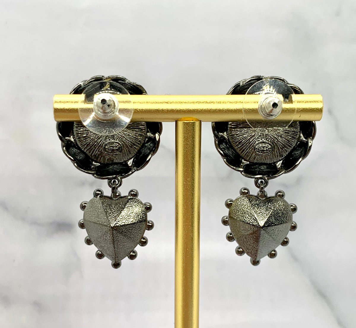 CHANEL CC Heart Pendant Earrings - Pre owned