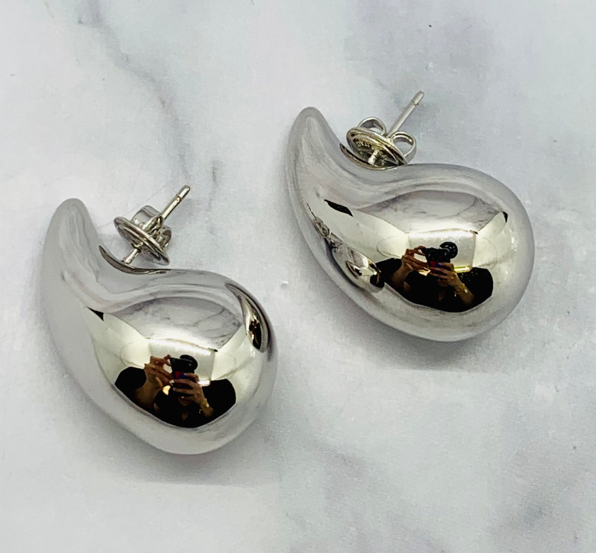 BOTTEGA VENETA Silver Tone Tear Drop Earrings - Pre owned