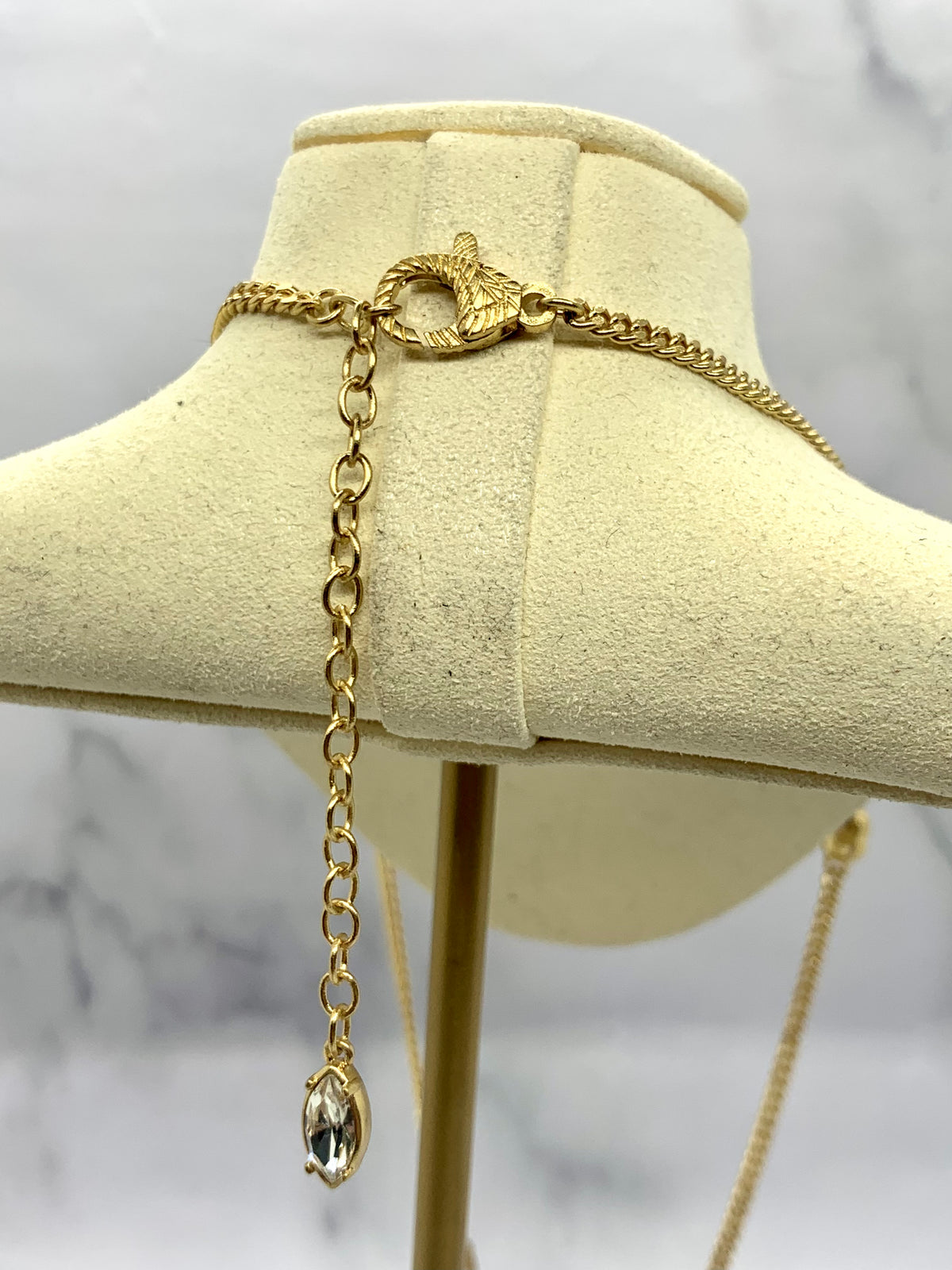 GUCCI Bee Pendant Necklace - Pre owned