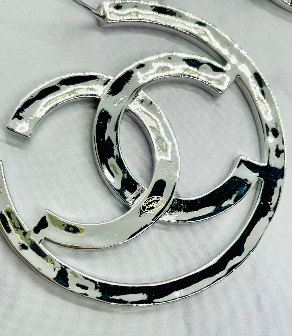 CHANEL CC Silver Tone Hoop Earrings - Pre owned