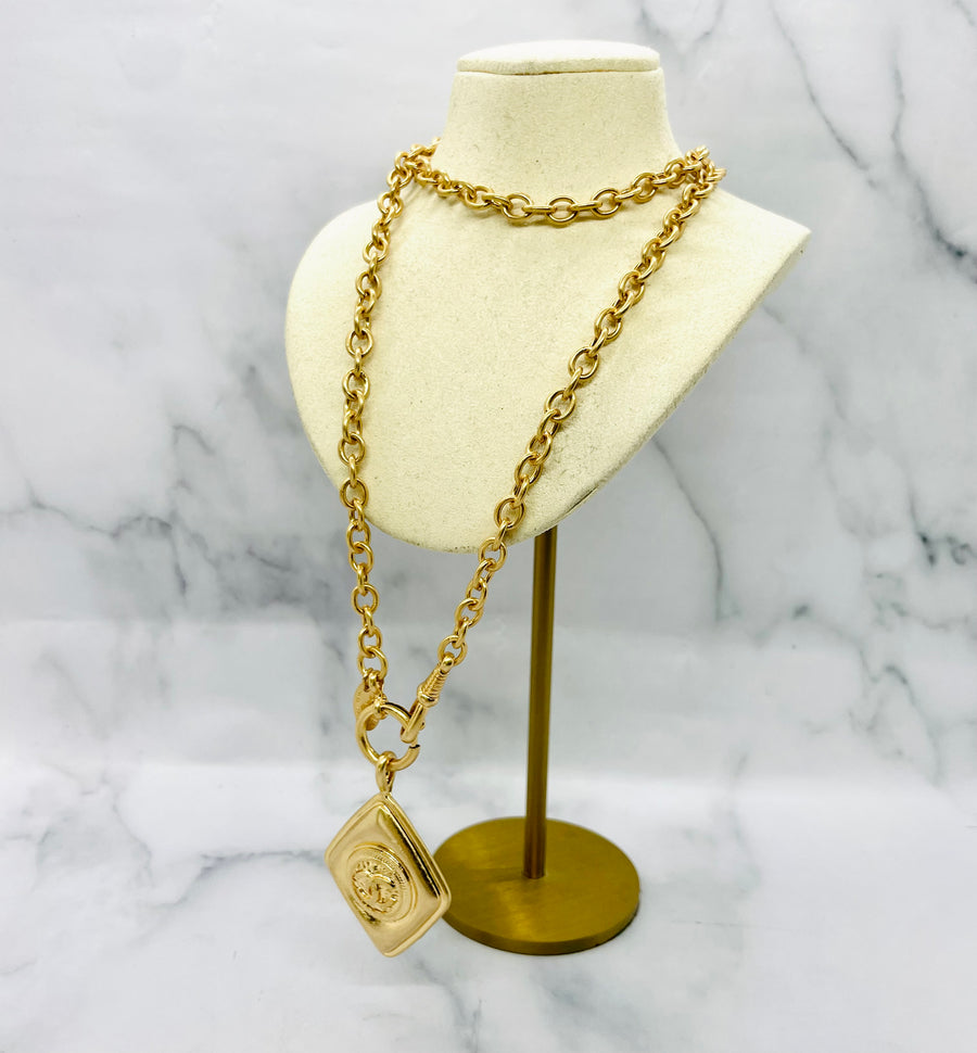 CHANEL CC Vintage 80s Pendant Necklace - Pre owned