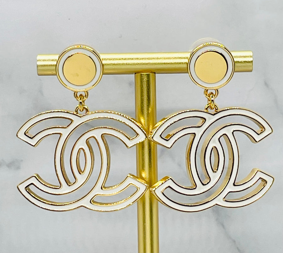CHANEL CC White Outline Statement Earrings - Pre owned
