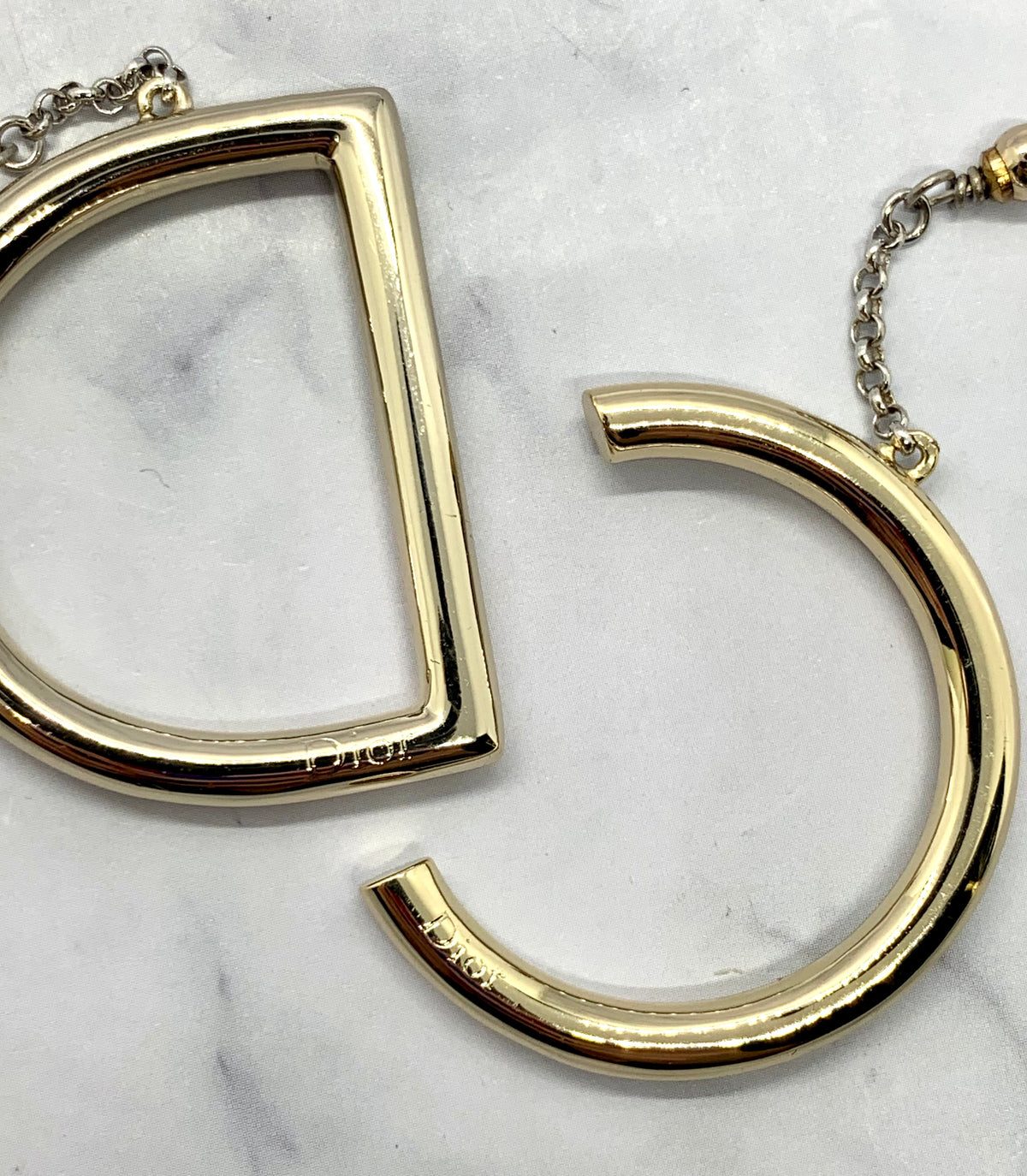 CHRISTIAN DIOR CD Light Gold Pendant Earrings - Pre owned