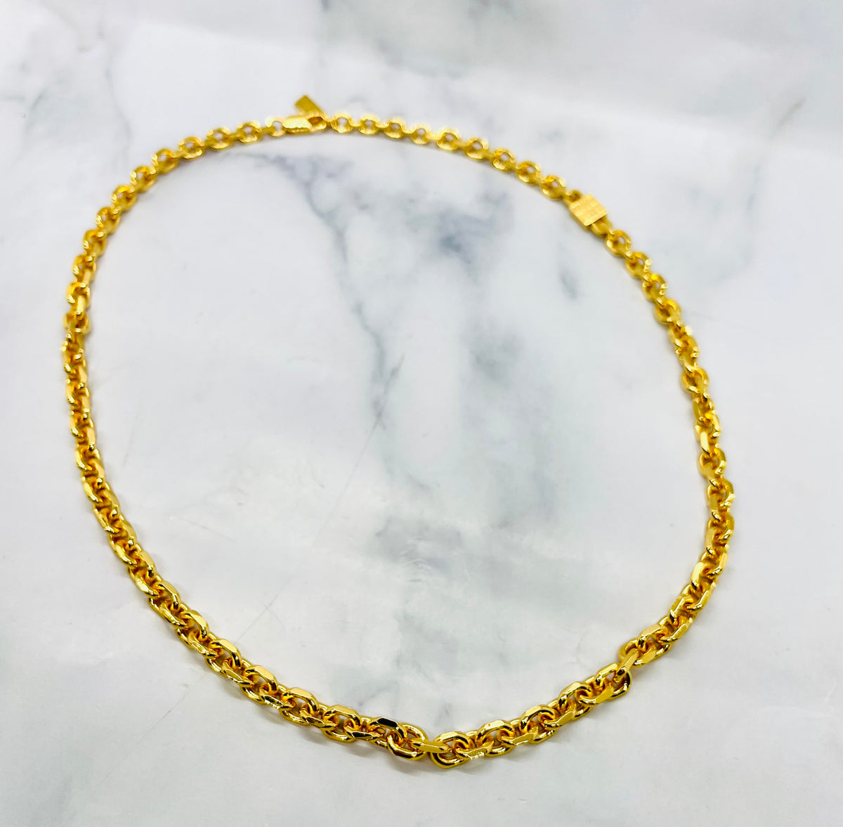 GIVENCHY Gold Chain Monogram Necklace - Pre owned