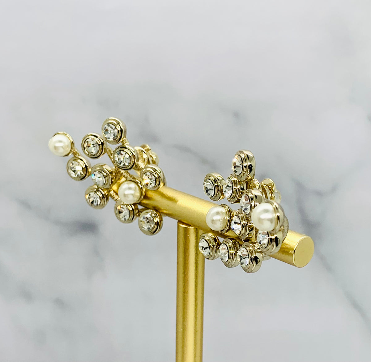 CHRISTIAN DIOR Rhinestone Cluster Clip On Earrings - Pre owned