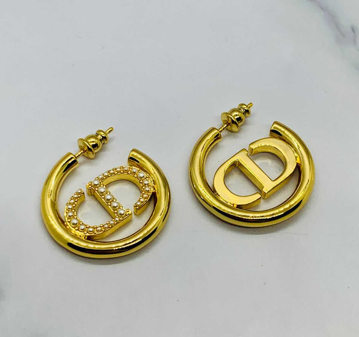 CHRISTIAN DIOR CD Pearl Hoop Earrings - Pre owned