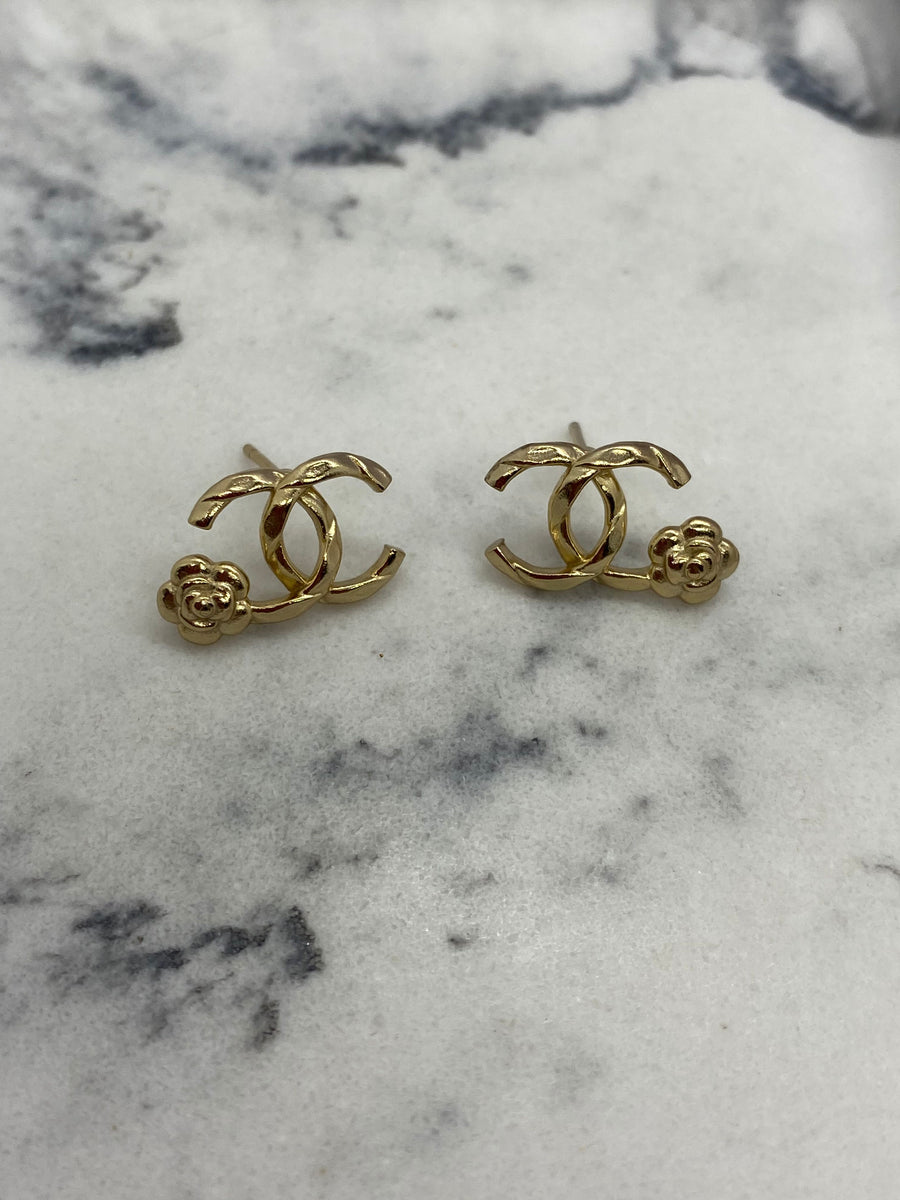 CHANEL CC Gold Tone Small Flower Earrings - USED