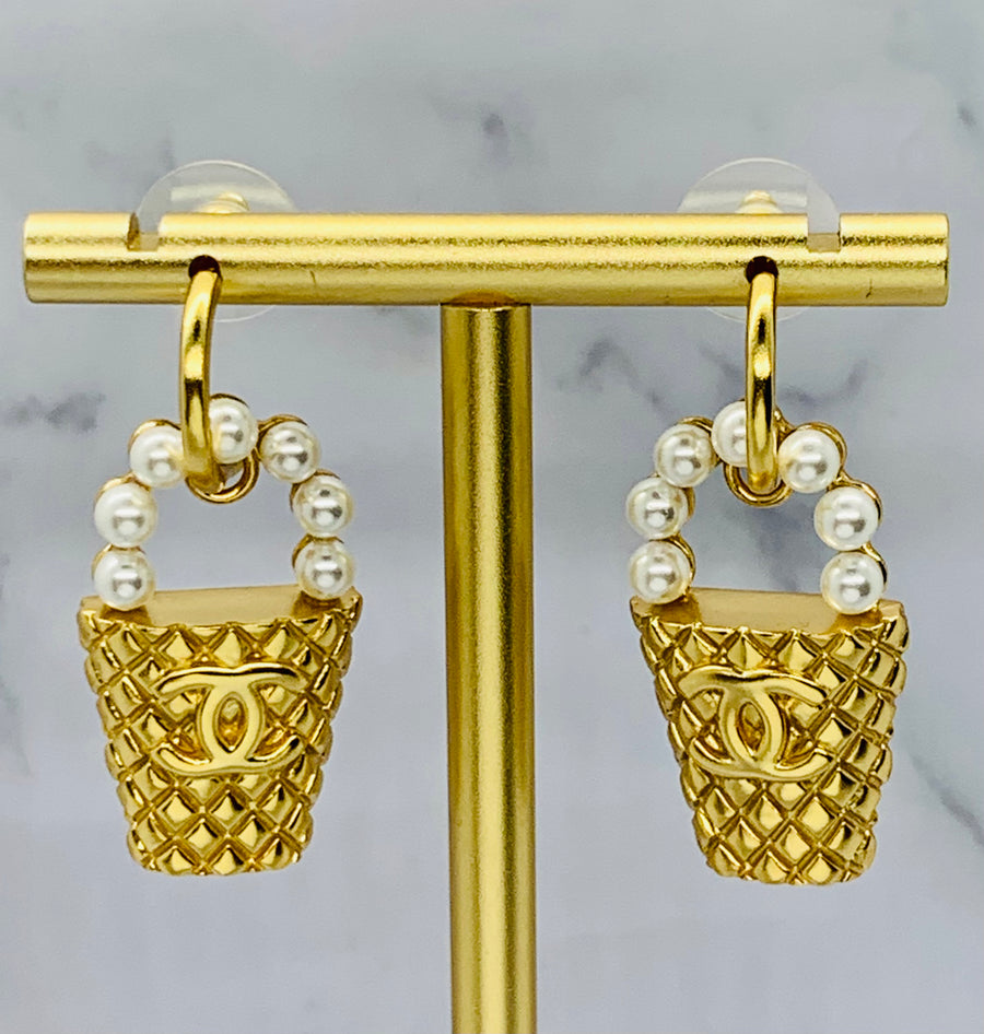 CHANEL CC Vintage Basket Earrings - USED