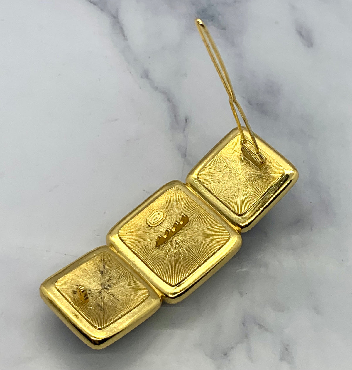 CHANEL CC Hair Clip Barrette - Pre owned