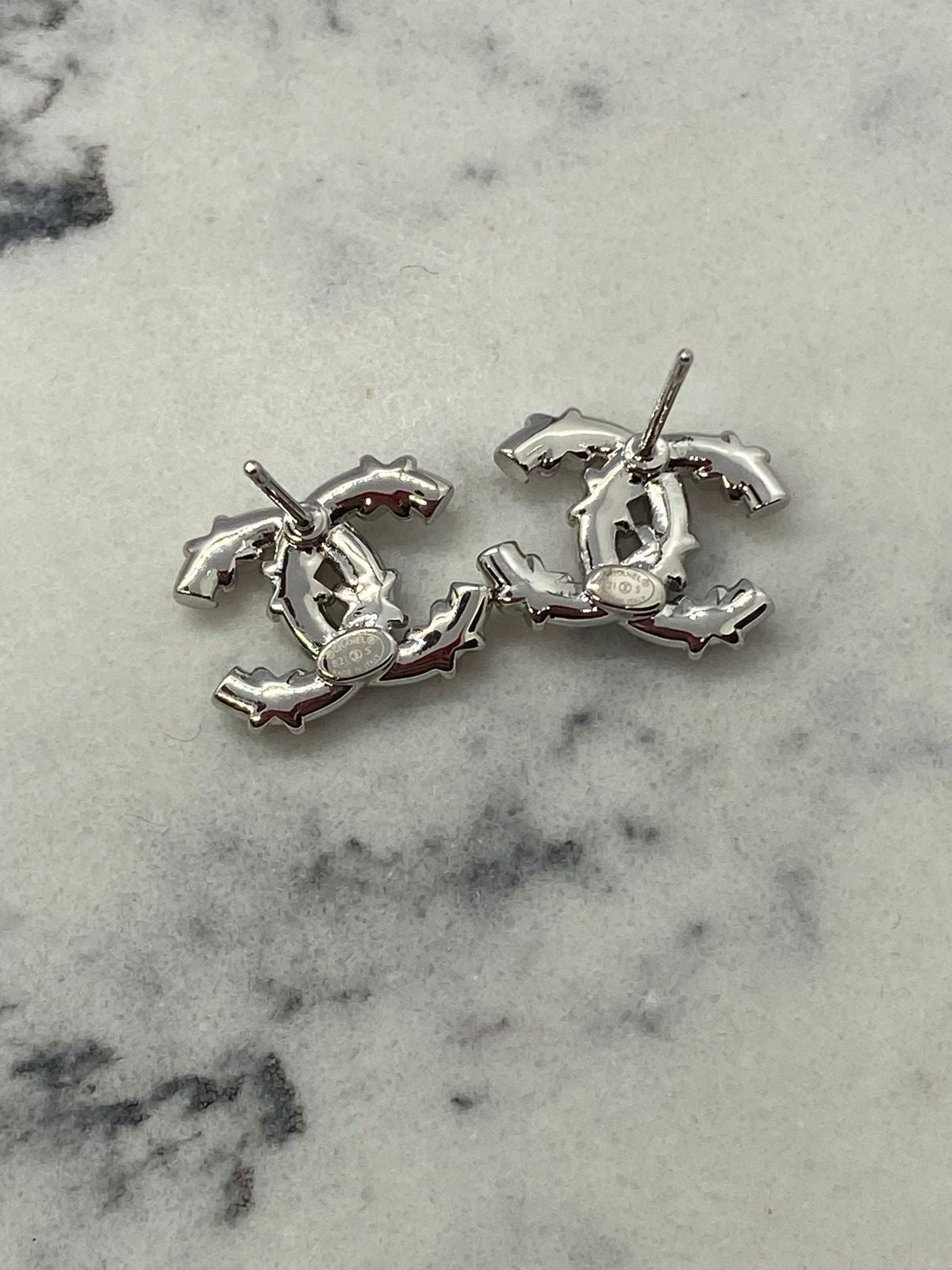 CHANEL CC Silver Tone Rhinestone Small Earrings - Pre owned