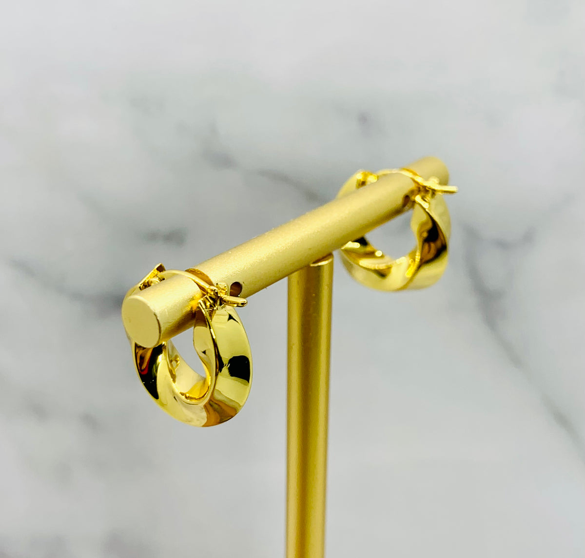 BOTTEGA VENETA Gold Twist Hoops - Pre owned