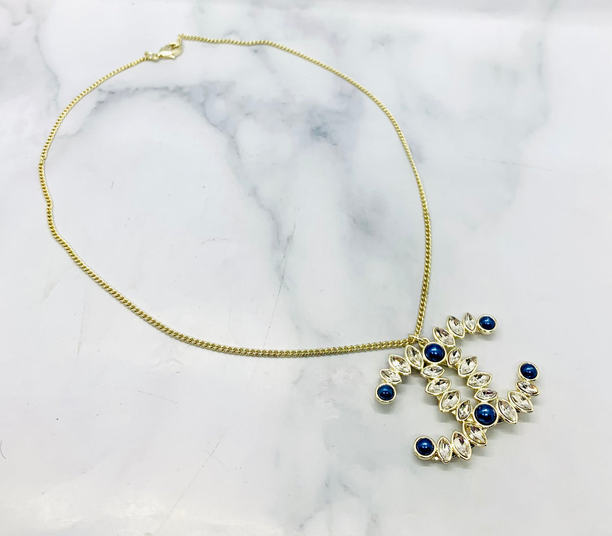 CHANEL CC 2018 Rhinestone Pendant Necklace - Pre owned