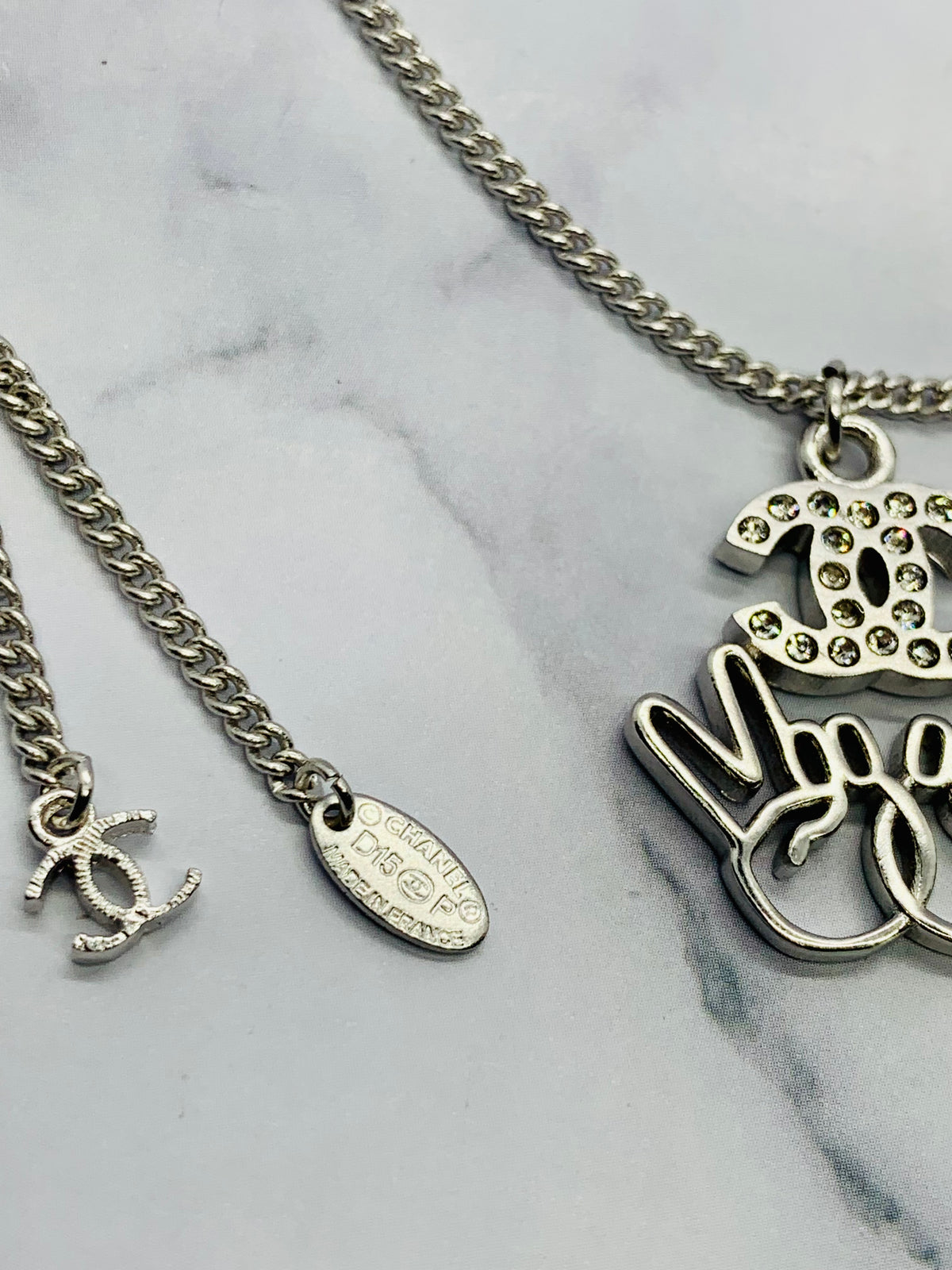 CHANEL CC Peace Sign Necklace - Pre owned