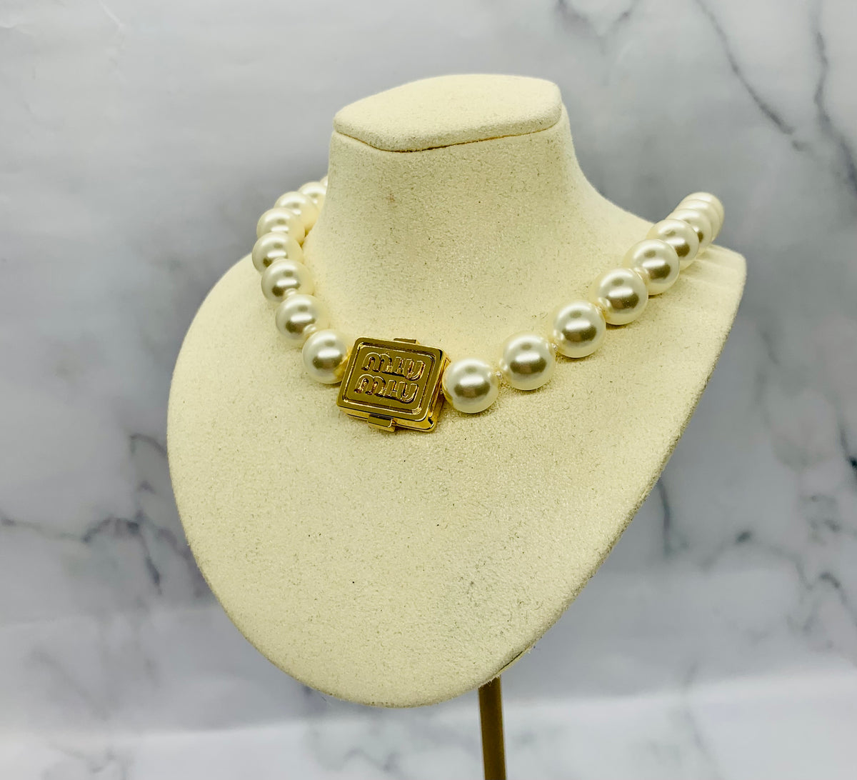 MIU MIU Pearl Choker Necklace - Pre owned