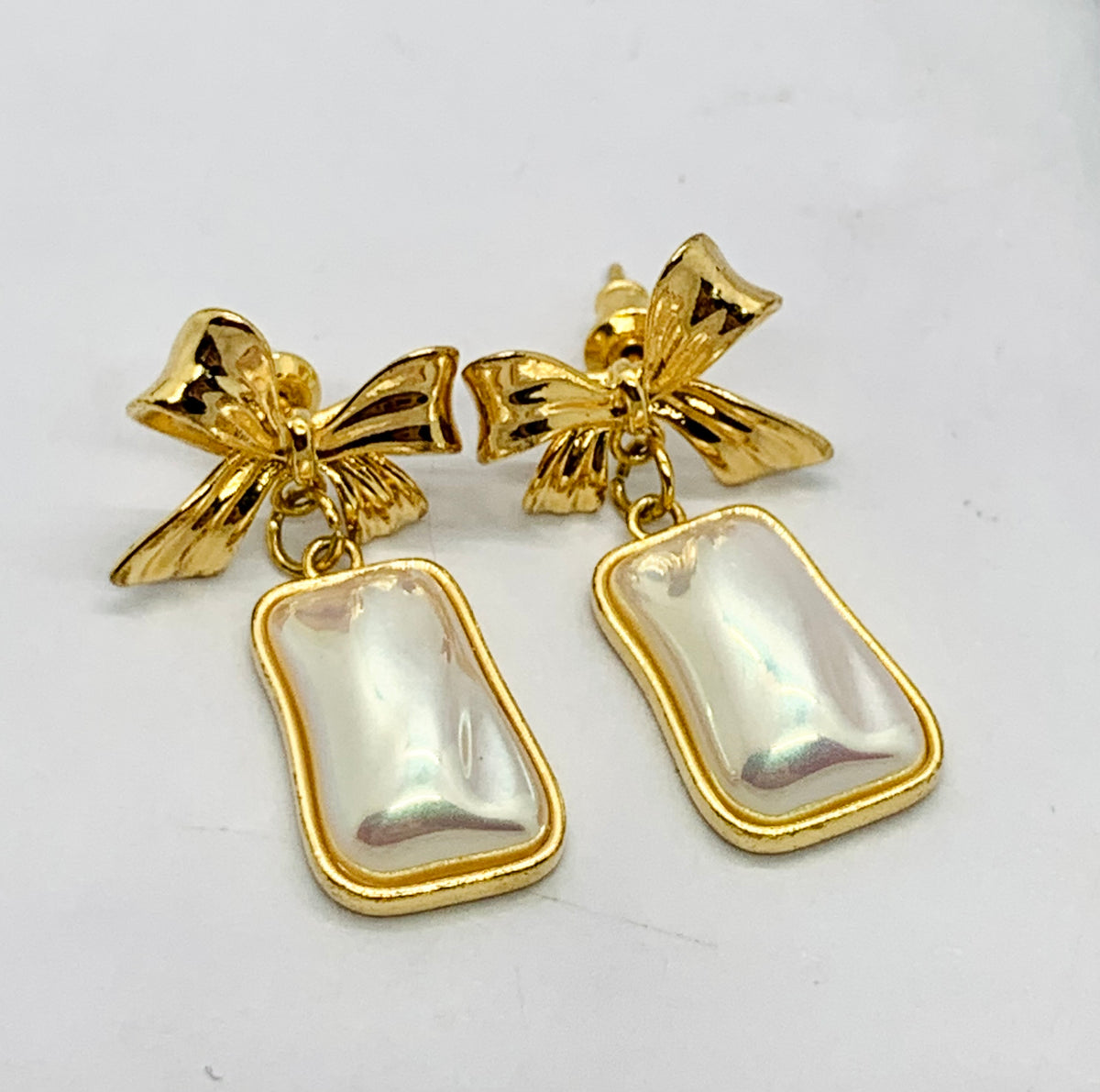 CELINE Pearl Bow Pendant Earrings - USED