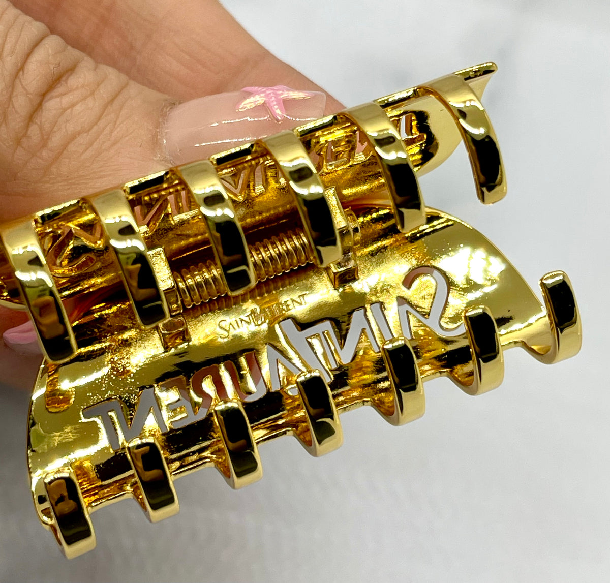 YSL YVES SAINT LAURENT Gold Tone Metal Hair Clip - Pre owned