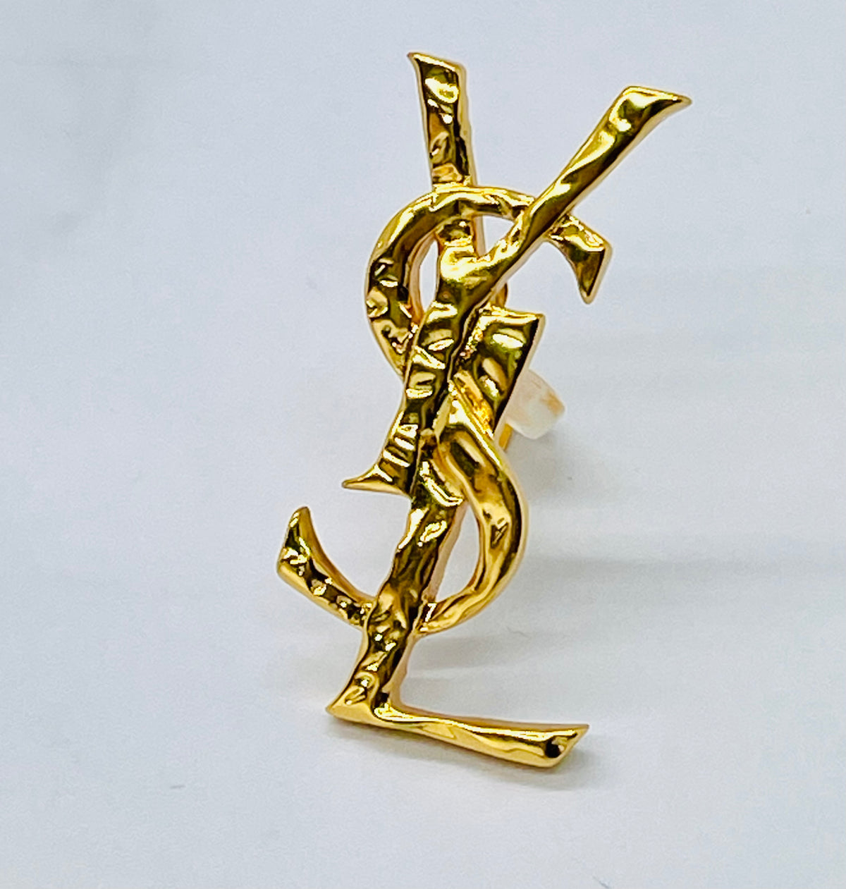 YSL YVES SAINT LAURENT Cassandre hammered single clip earring