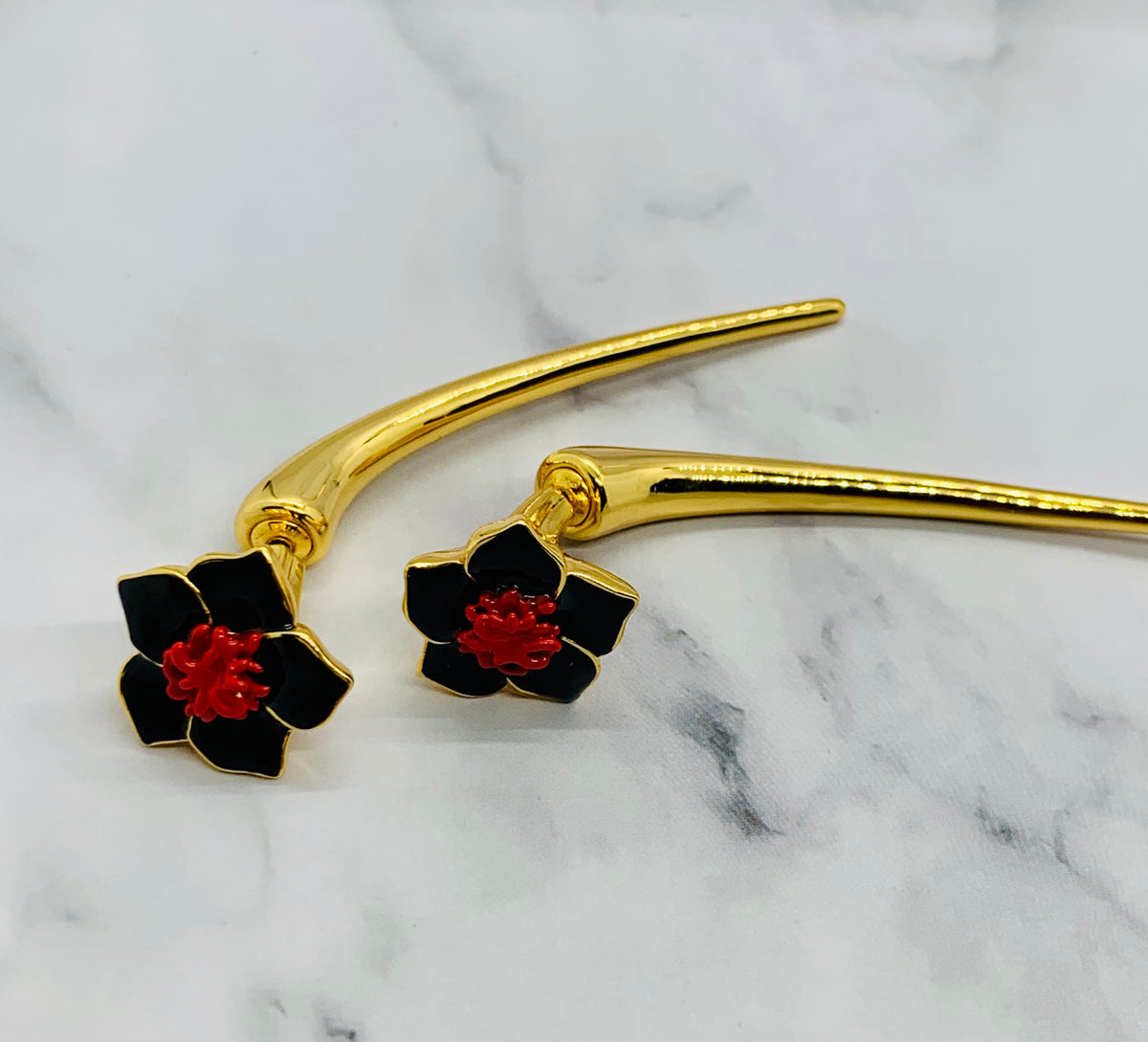 BOTTEGA VENETA Flower Pendant Earrings - Pre owned