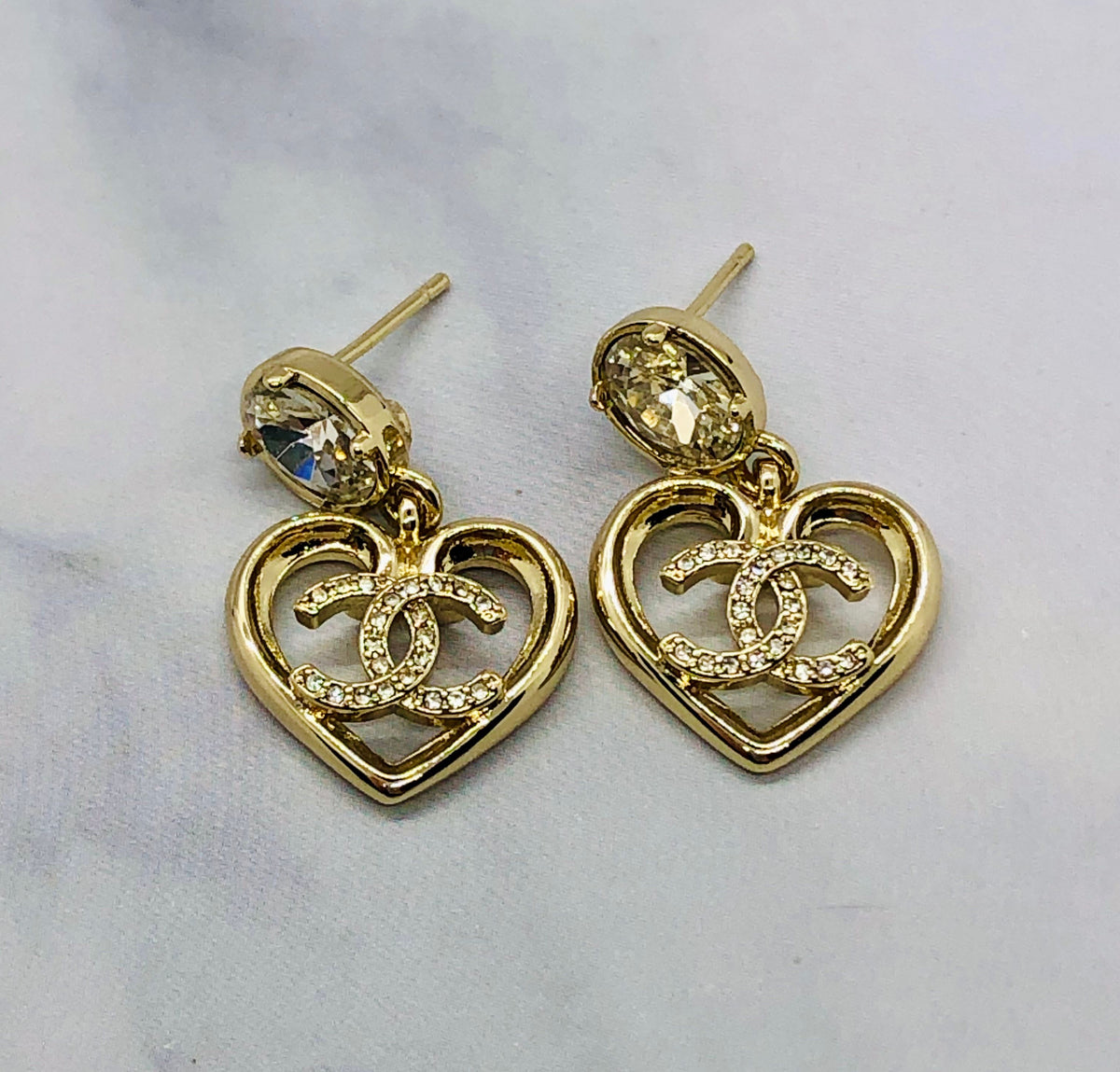 CHANEL CC Rhinestone Heart Pendant Earrings - USED
