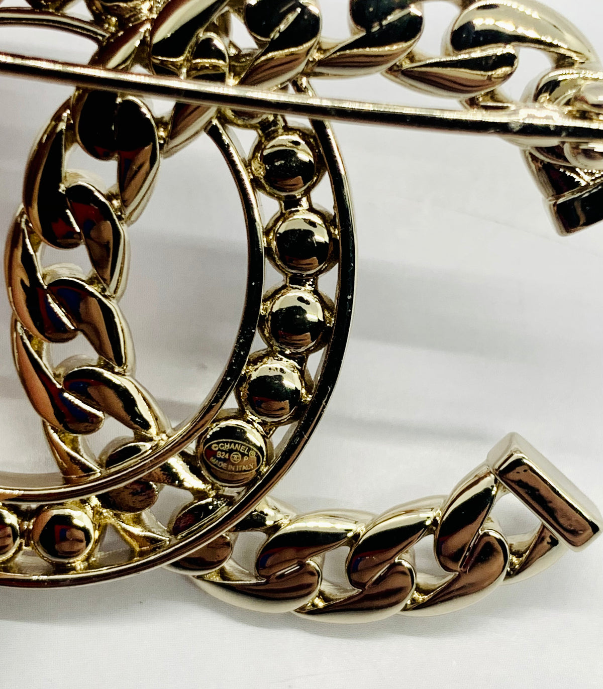 CHANEL CC Silver Tone Rhinestone Brooch Pin - Pre owned