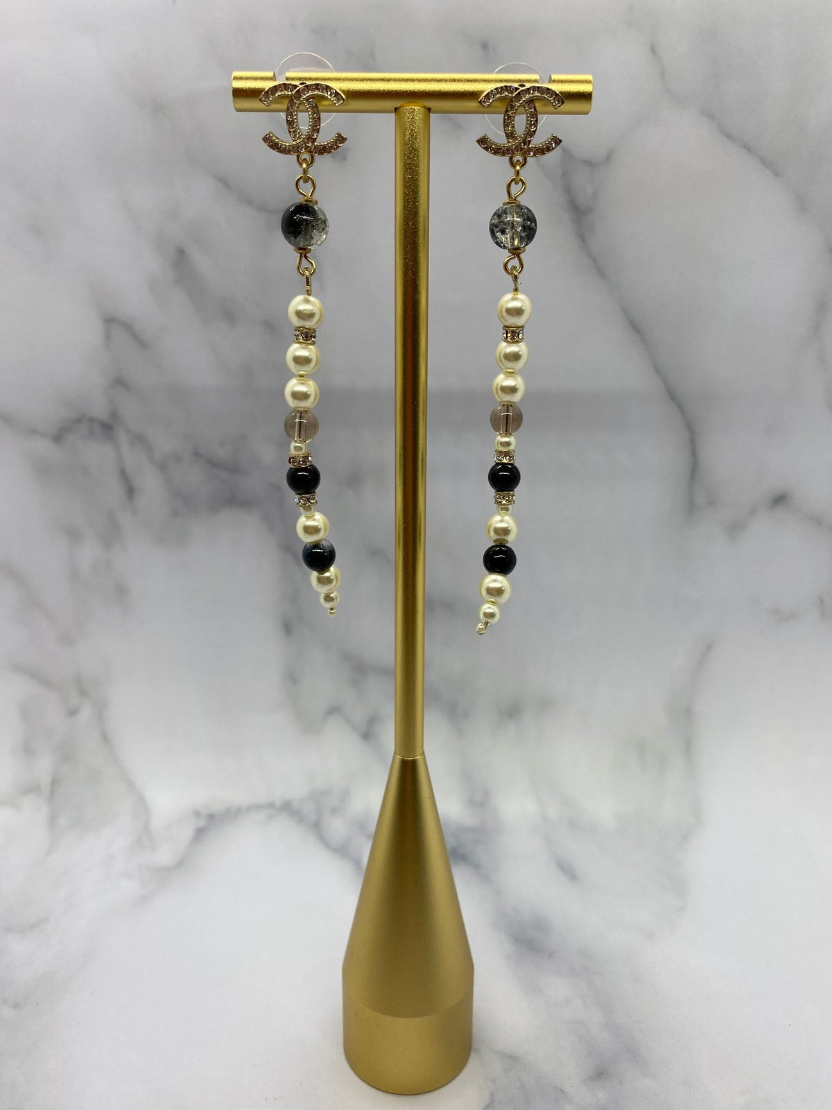CHANEL CC Pearl Pendant Earrings - Pre owned
