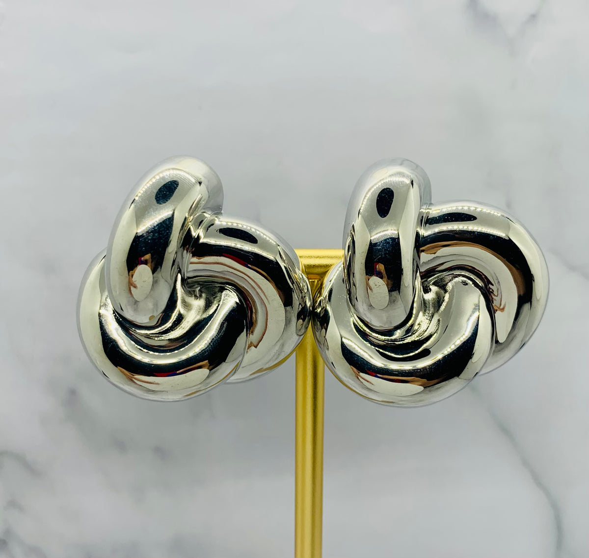 YSL YVES SAINT LAURENT Silver Knot Clip On Earrings - Pre owned
