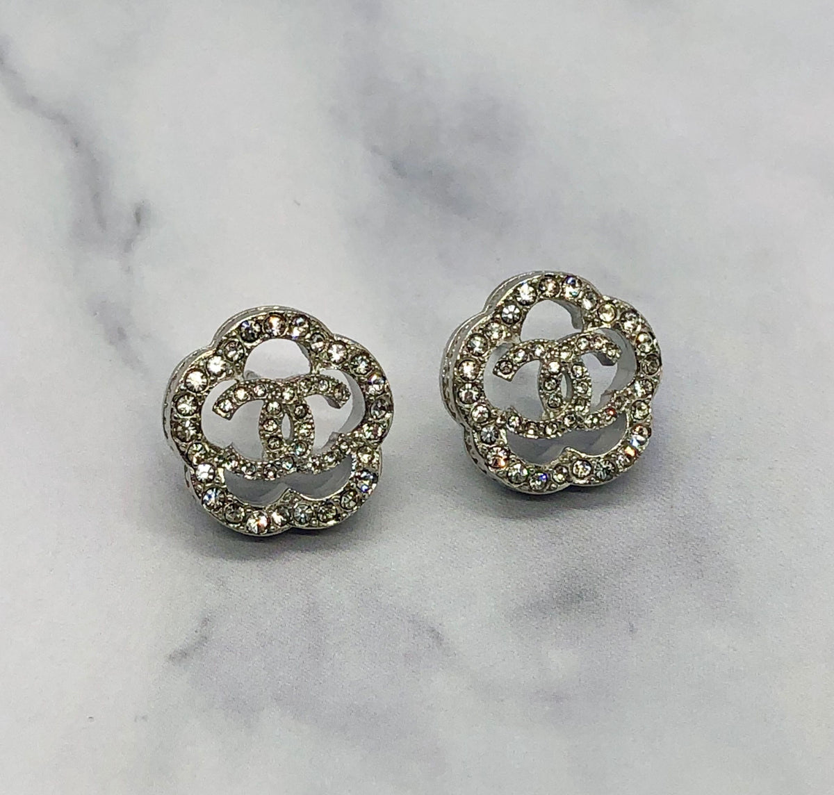 CHANEL CC Rhinestone Flower Earrings - USED