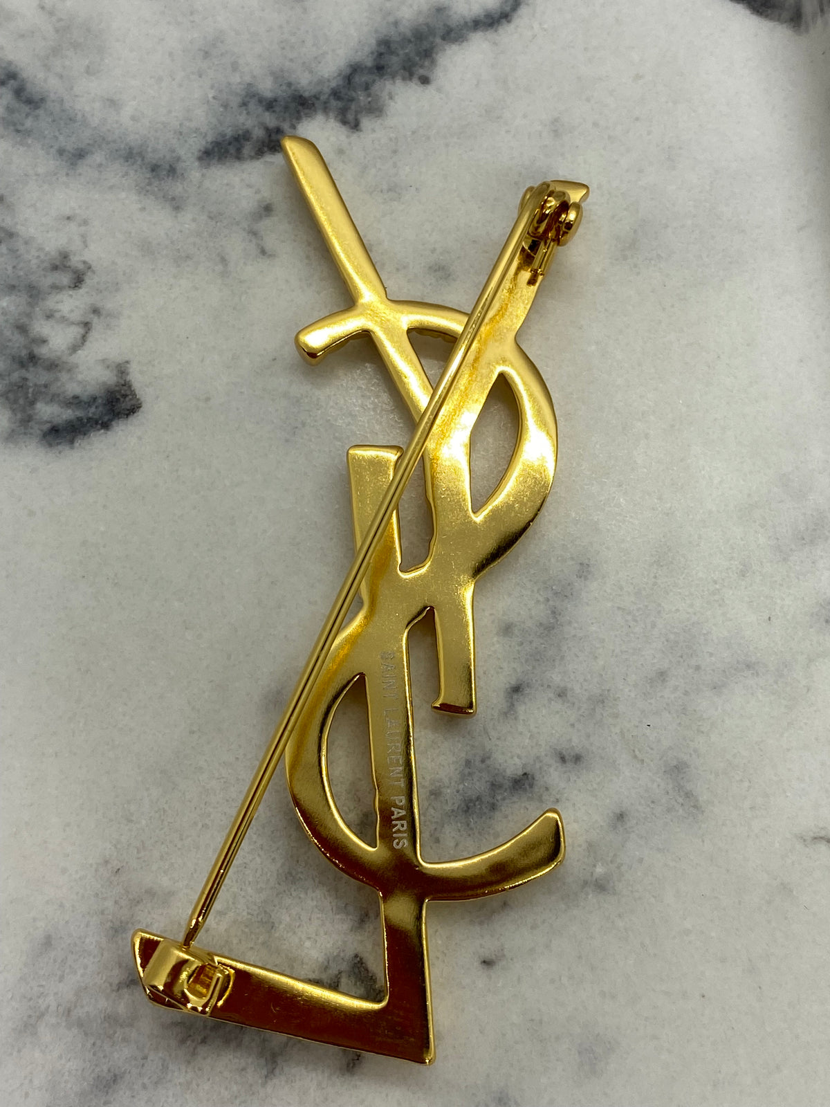 Auth YSL YVES SAINT LAURENT Gold Tone Brooch Pin - Pre owned