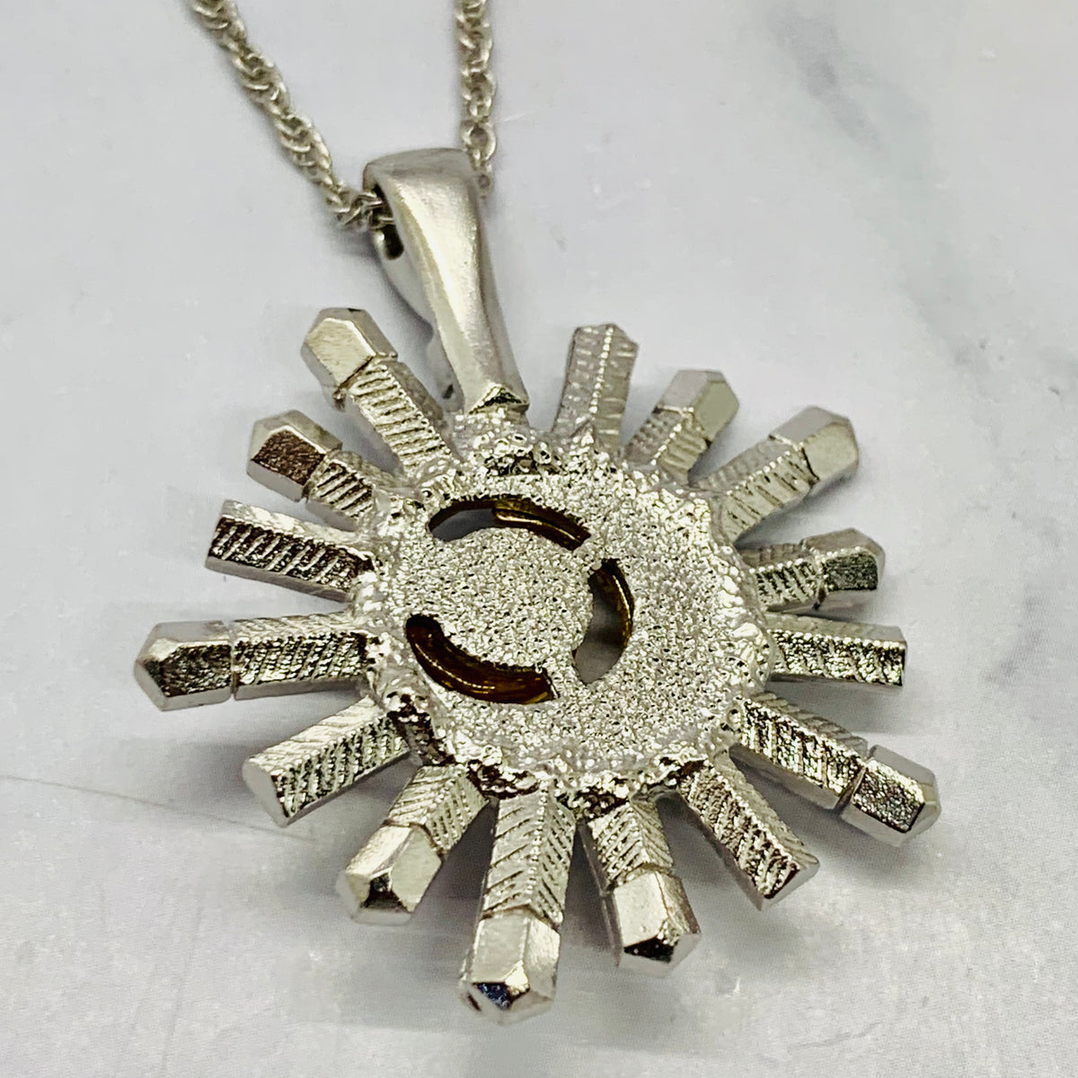 CHANEL CC Starburst Pendant Necklace - Pre owned