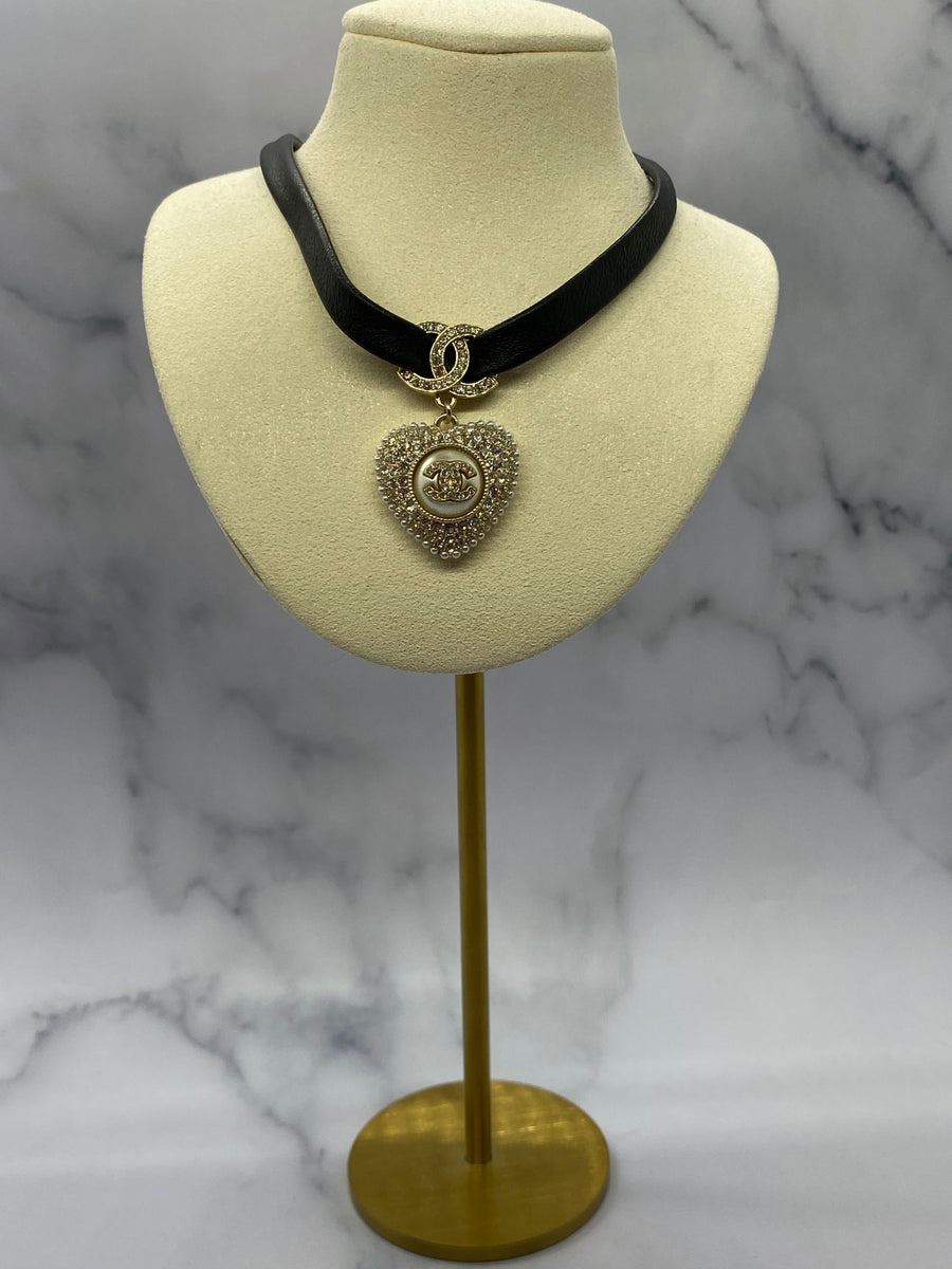 CHANEL CC Choker Heart Charm Necklace - Pre owned
