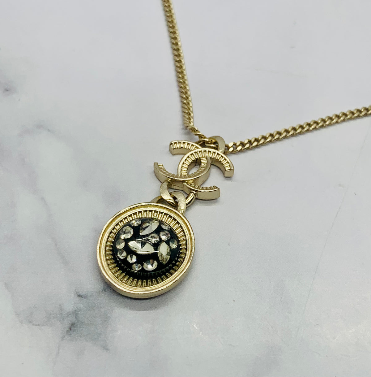 CHANEL CC Pendant Necklace - Pre owned