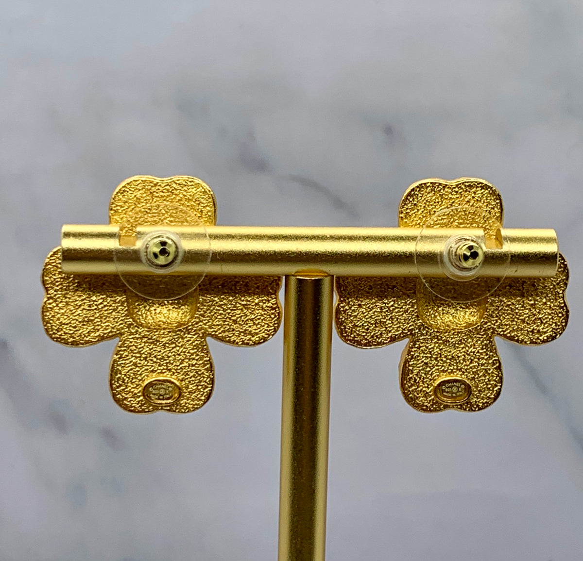 CHANEL CC Gold Flower Earrings - Pre owned