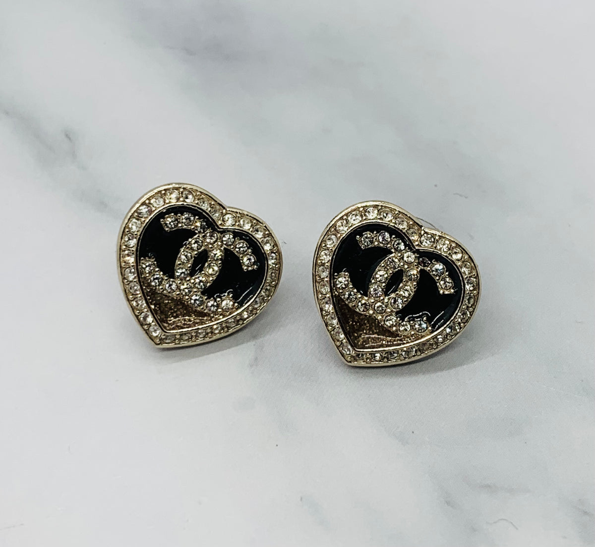 CHANEL CC Heart Rhinestone Earrings - Pre owned