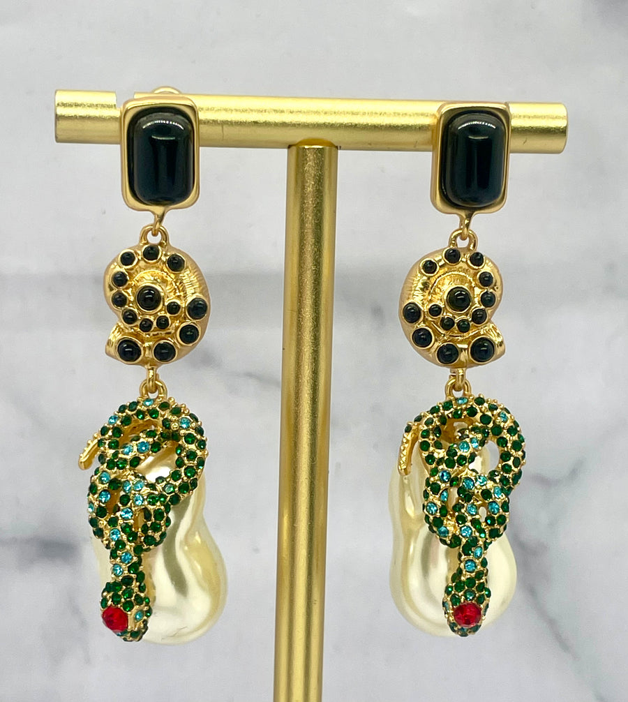 SCHIAPARELLI Water Pearl Rhinestone Pendant Earrings - Pre owned