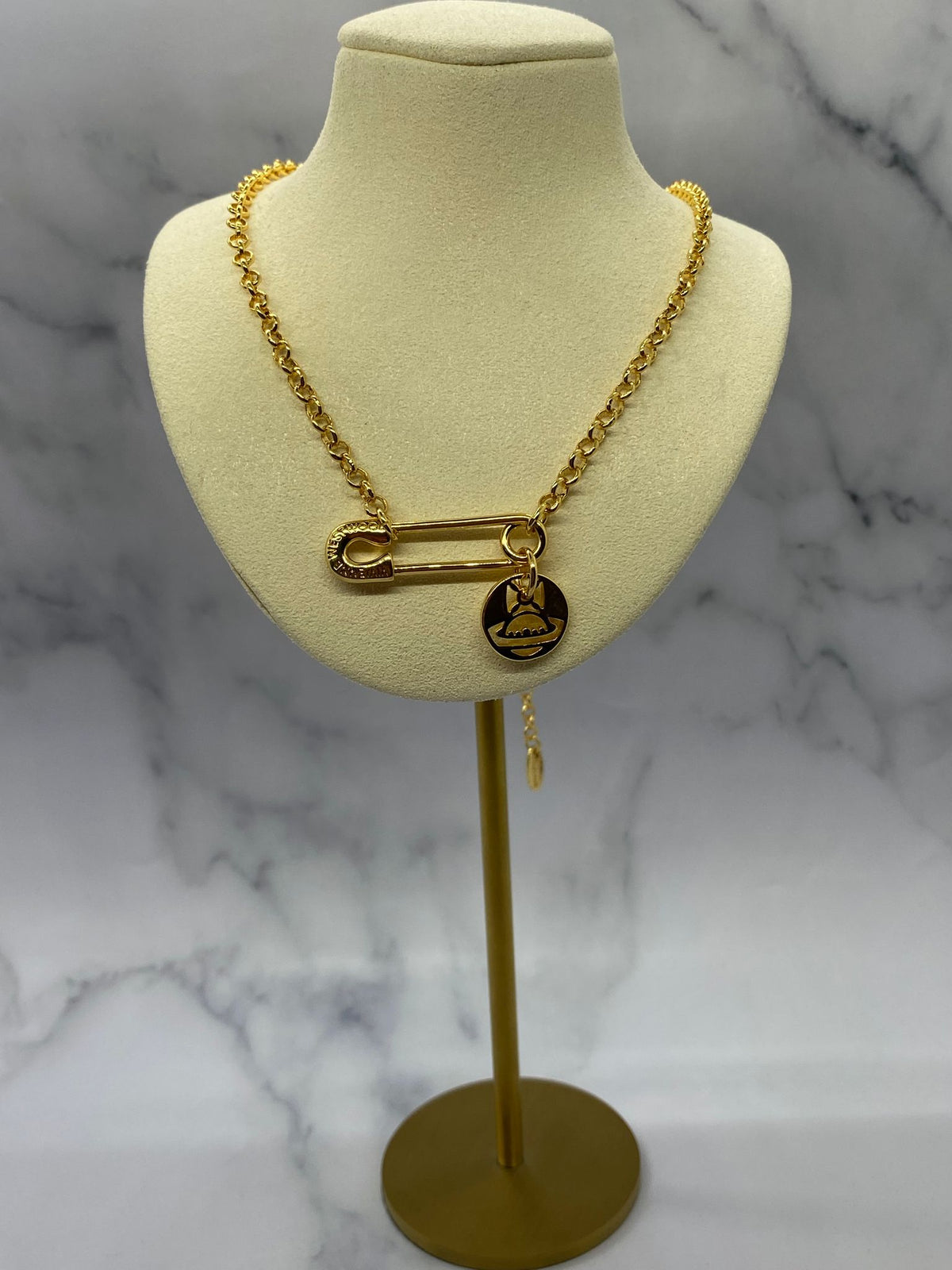 VIVIENNE WESTWOOD Gold Tone Safety Pin Charm Necklace - Pre owned