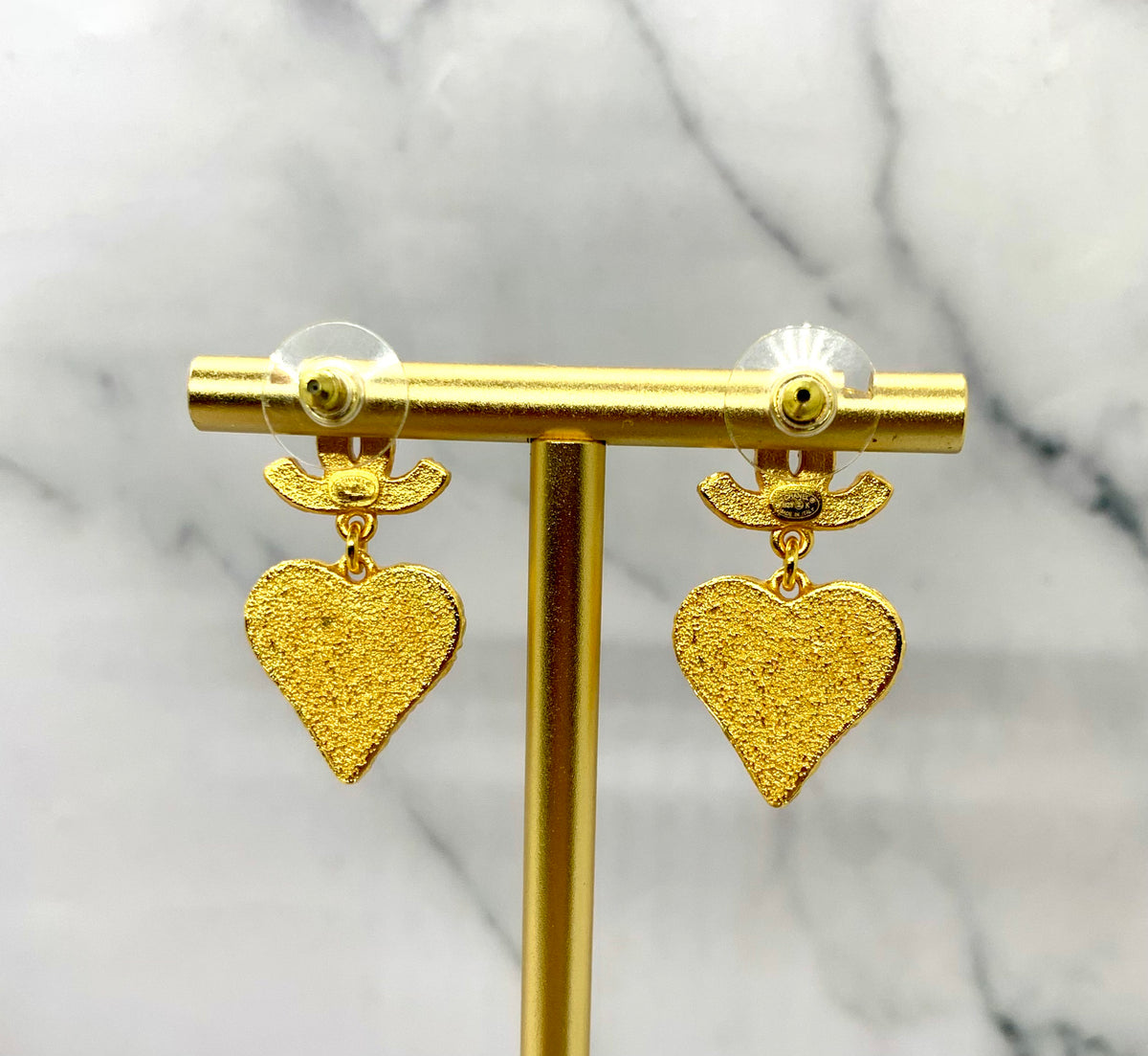 CHANEL CC Heart Pendant Earrings - Pre owned