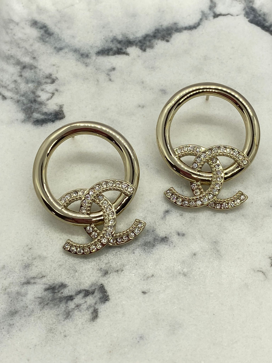 Auth CHANEL CC Circle Rhinestone Earrings - Pre owned