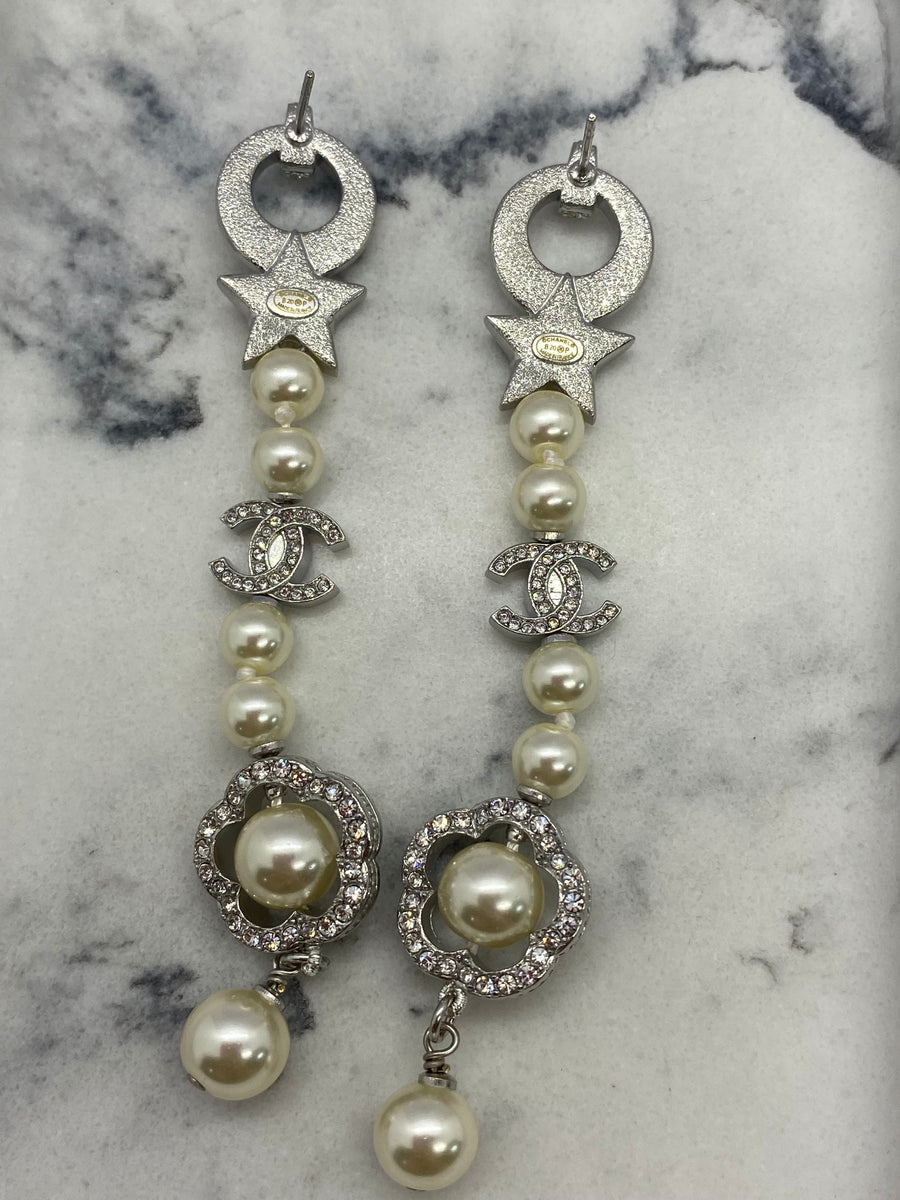 CHANEL CC Silver Tone Pendant Earrings - Pre owned